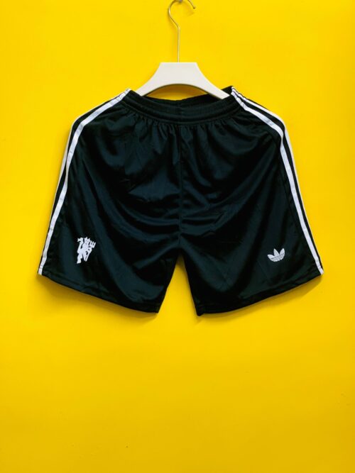 MANCHESTER UNITED 2024/25 BLACK & WHITE STRIP SHORTS