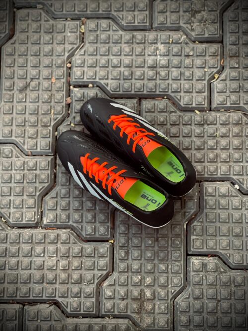 I ONE PREDATOR HYBRID BLACK