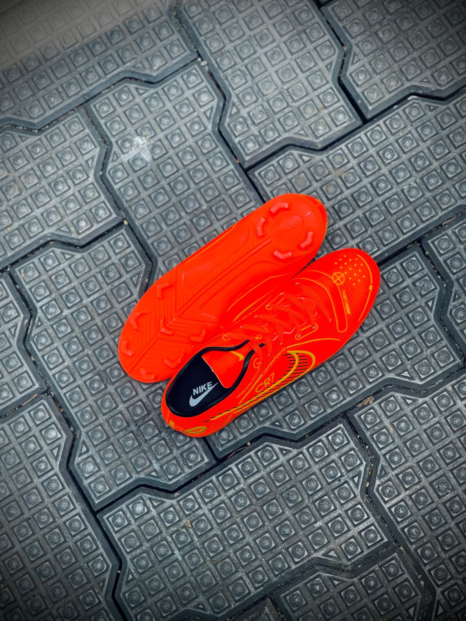 NIKE IMPORTED QUALITY ORANGE