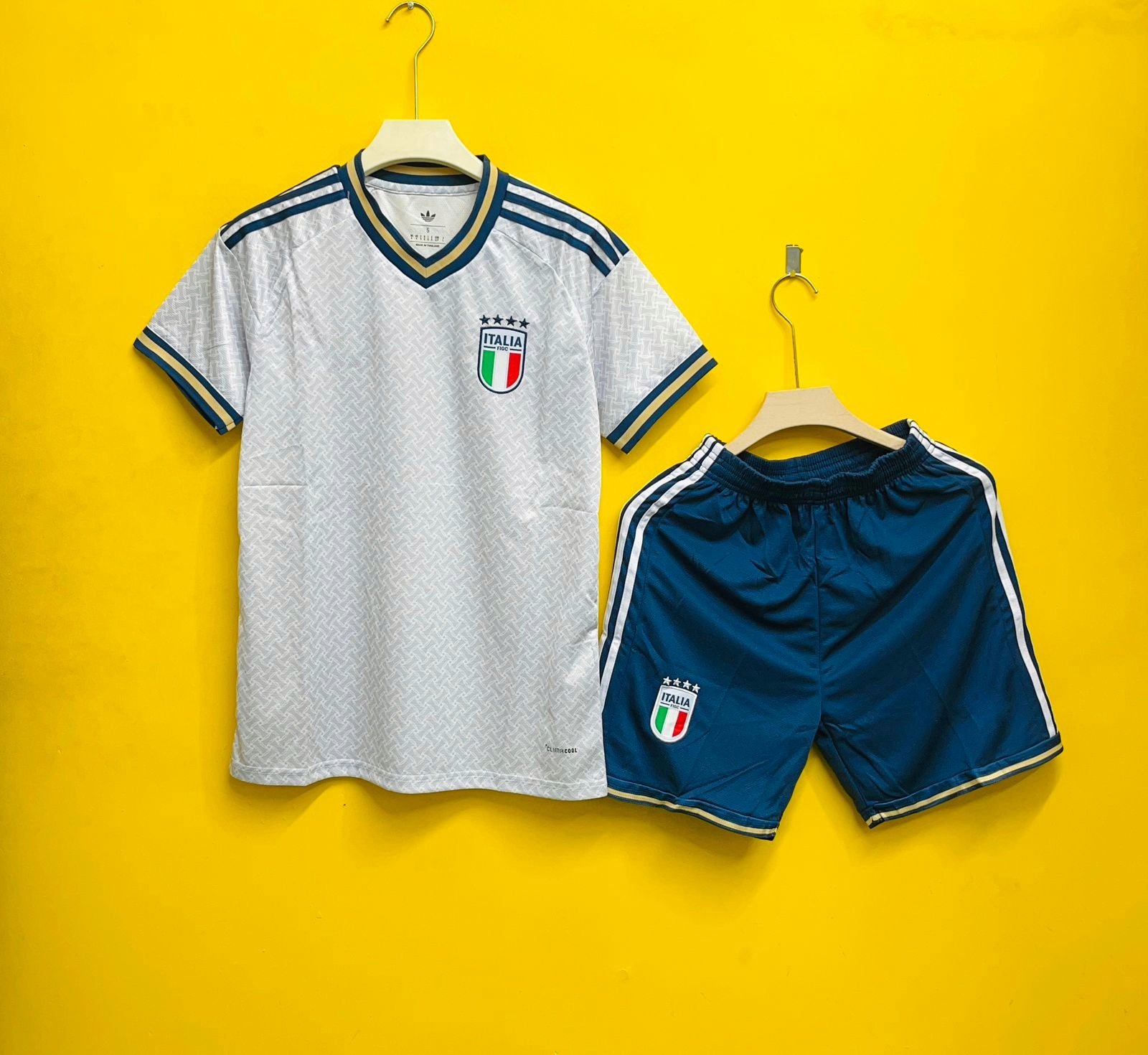 ITALY AWAY KIT IMPORTED QUALITY