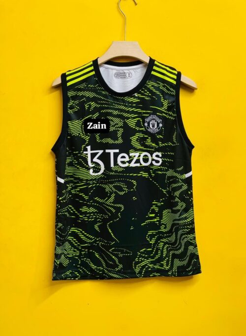 MANCHESTER UNITED SLEEVELESS TRAINING KIT