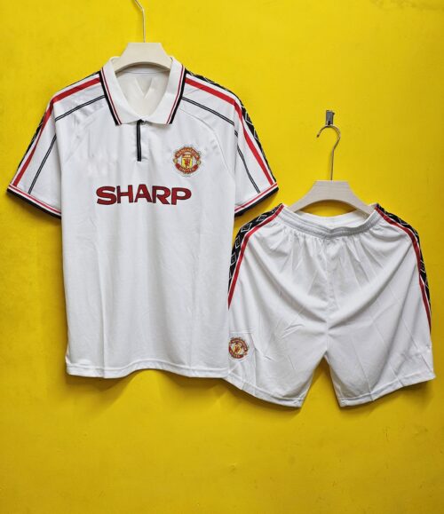 Manchester United 1998–99 Retro Fan Version set
