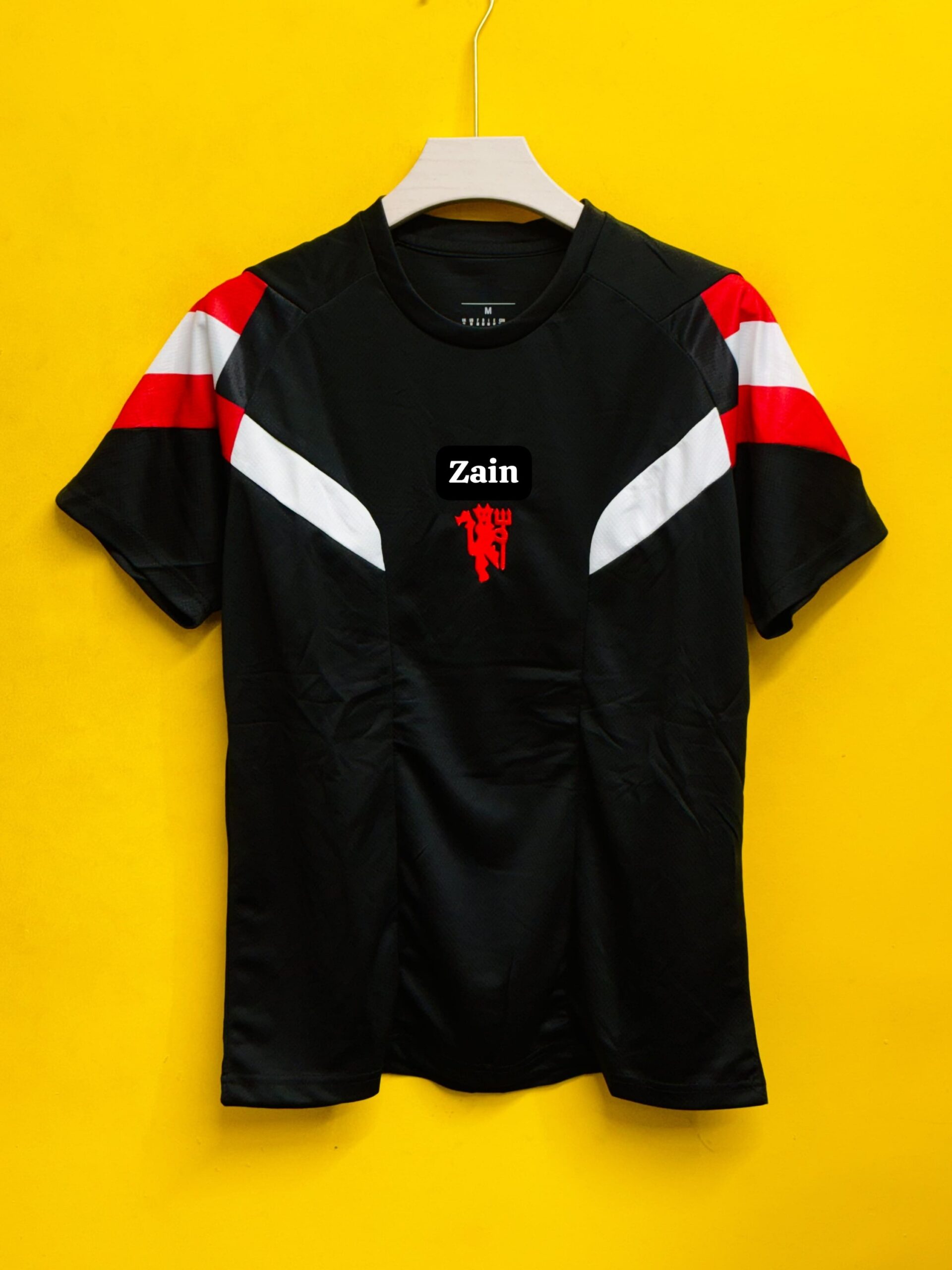 MAN UNITED TEE BLACK FAN VERSION