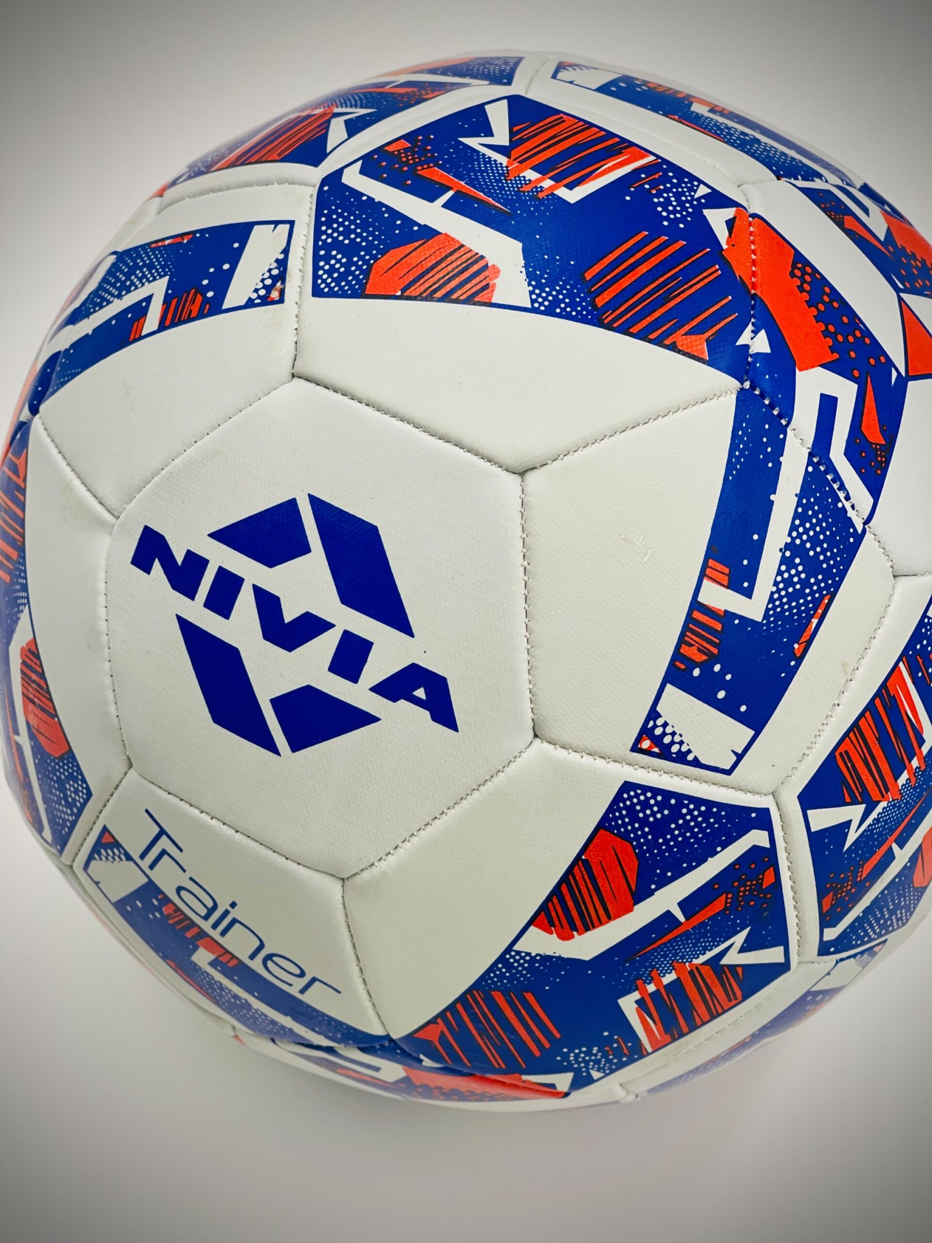 NIVIA TRAINER - Image 2