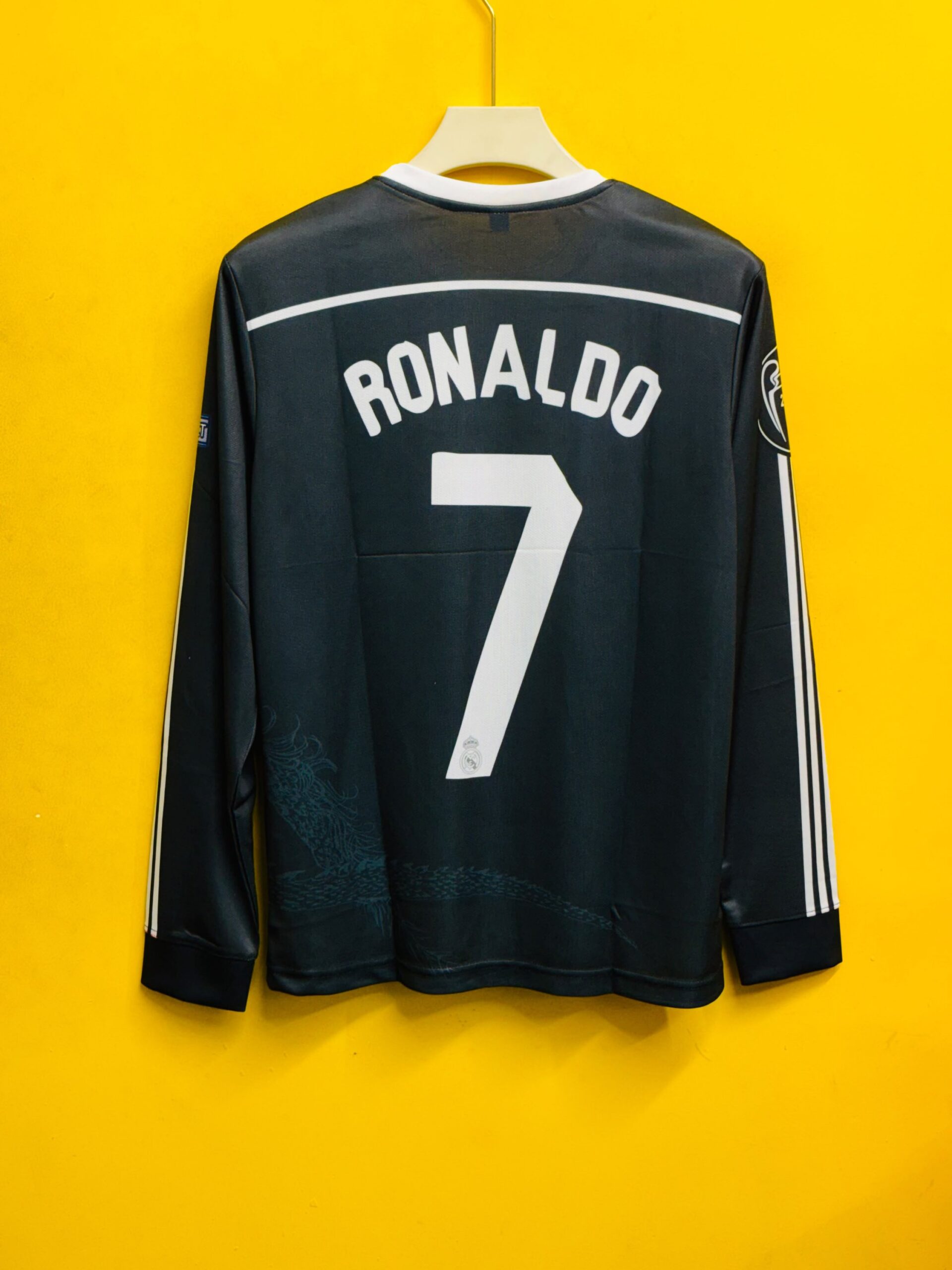 REAL MADRID 2014 -15 DRAGON EDITION RONALDO (FULLSLEEVE EMBROIDERY) - Image 4