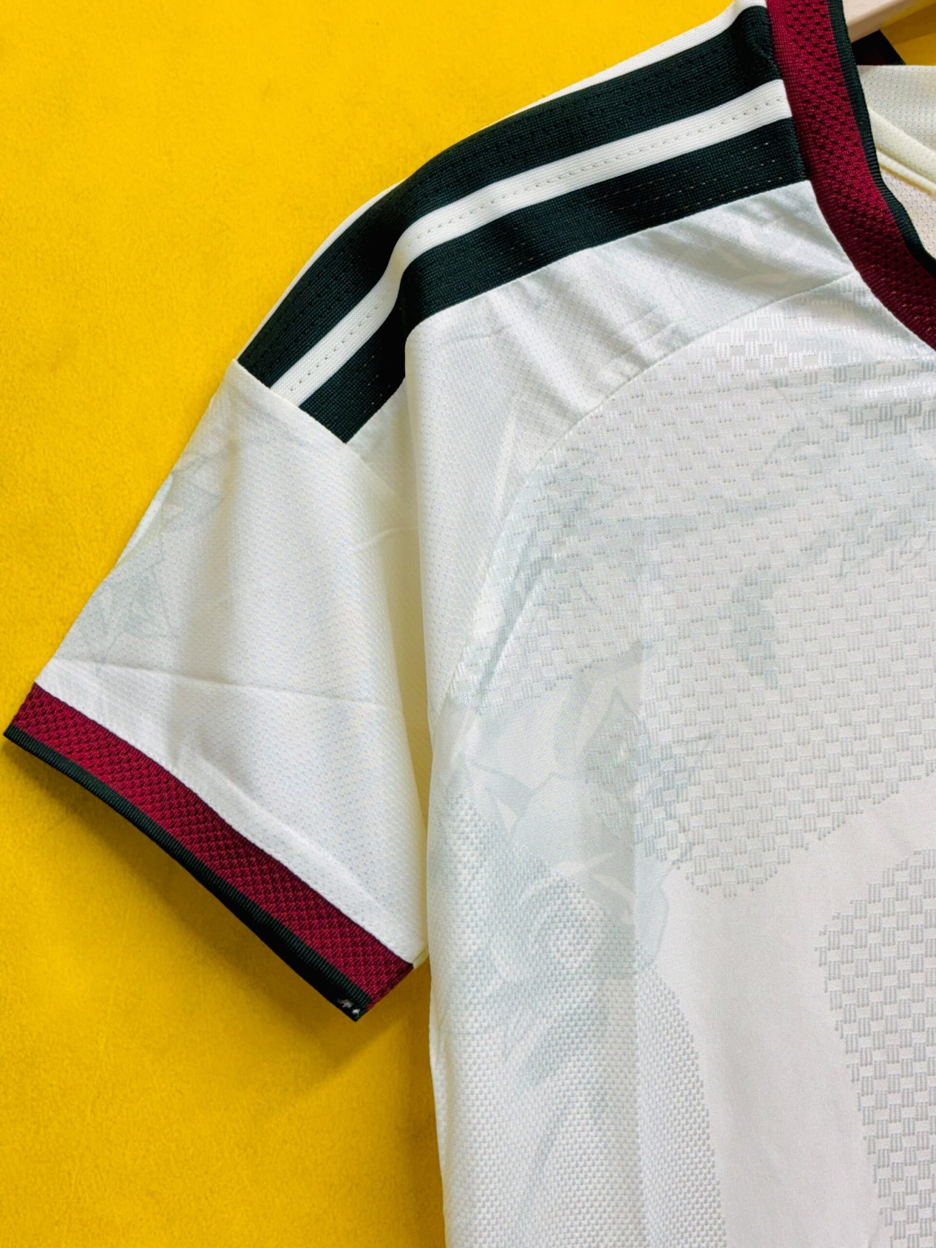 MAN UNITED 2026-27 THIRD KIT PLAYER VERSION - Image 4