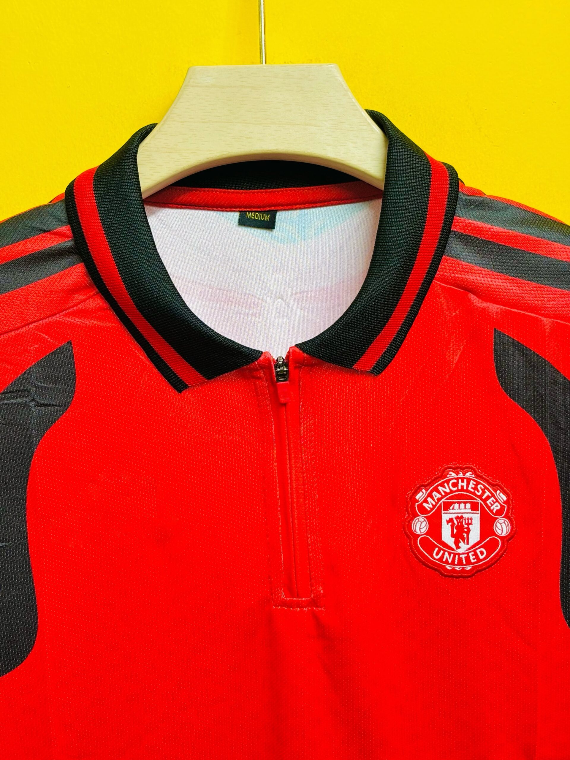 MAN UNITED 2026-27 TRAINING KIT(EMBROIDERY) - Image 2