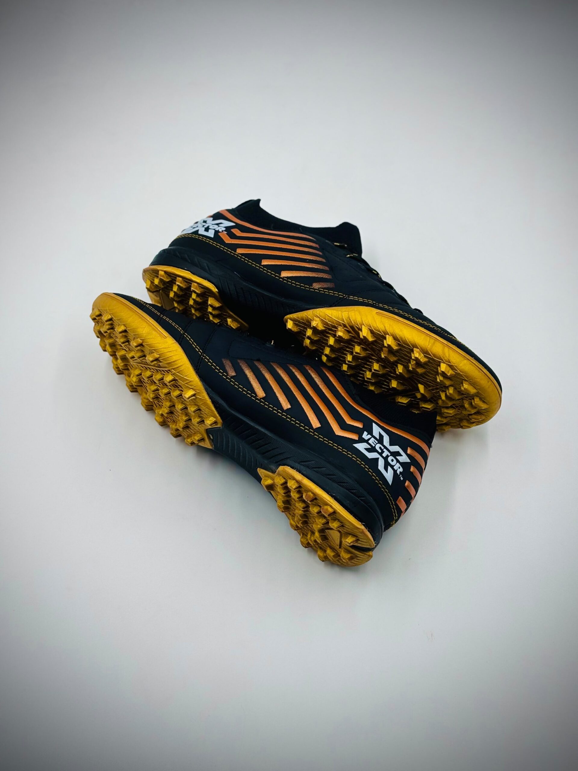 VECTOR X CLASSICO GOLD TURF BOOT - Image 2