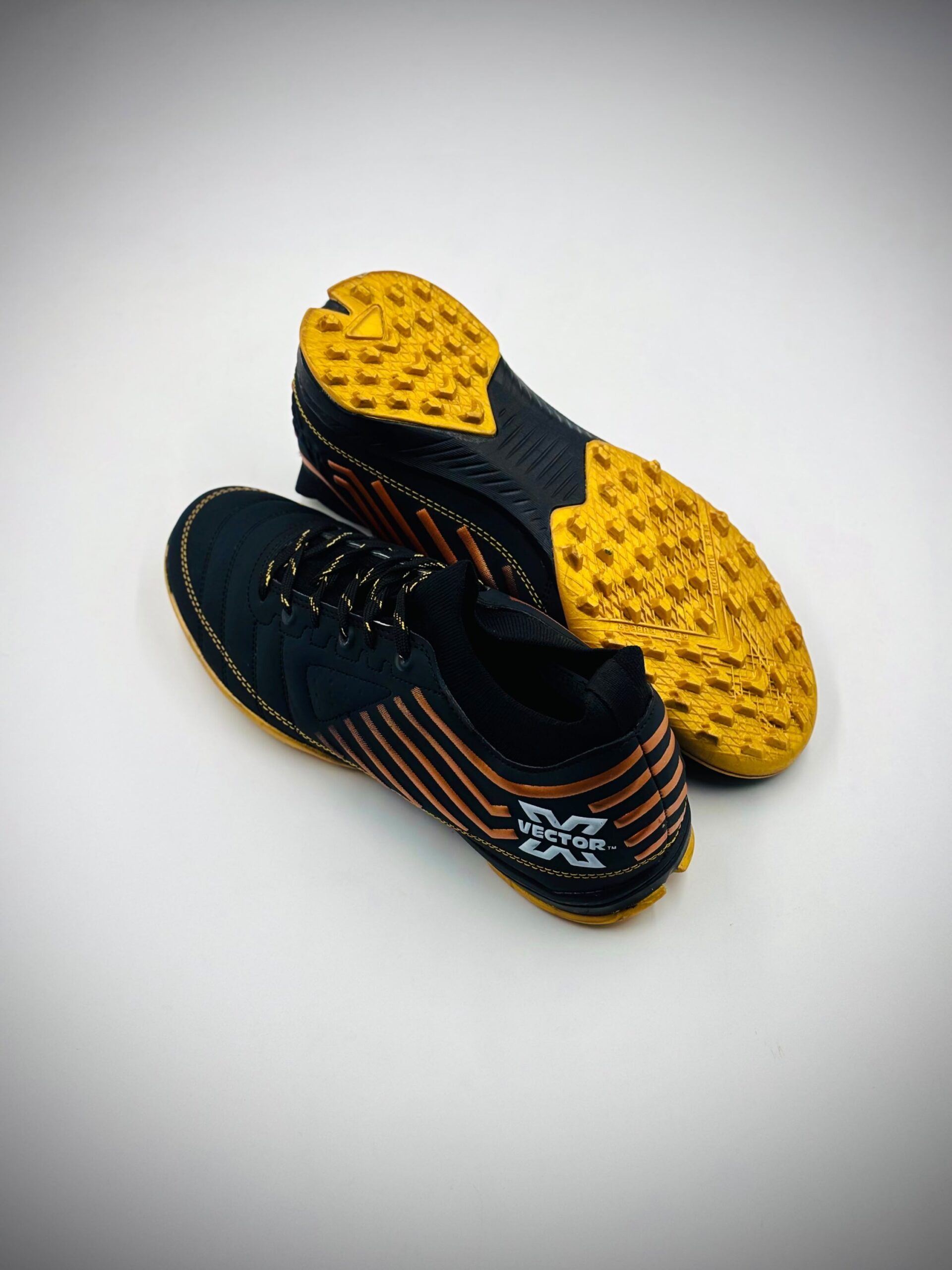 VECTOR X CLASSICO GOLD TURF BOOT - Image 3