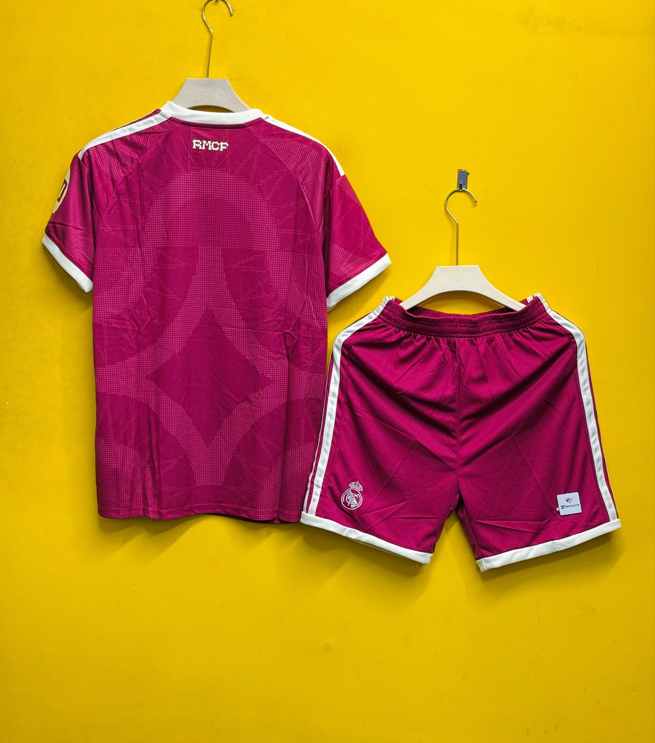 REAL MADRID 2026-27 THIRD KIT FAN VERSION SET - Image 2