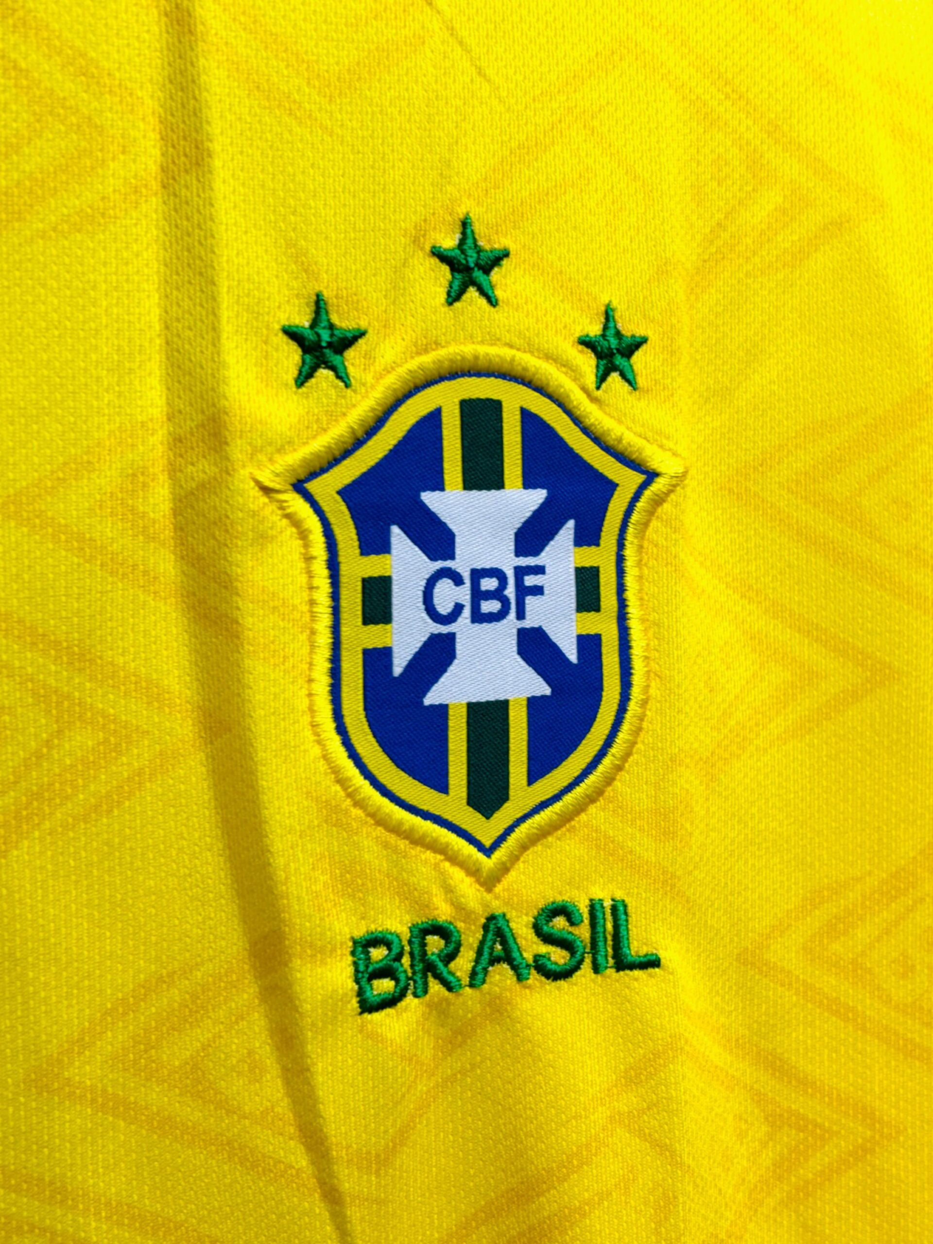 BRAZIL 1991-93 HOME RETRO FIVE SLEEVE JERSEY R. CARLOS - Image 3