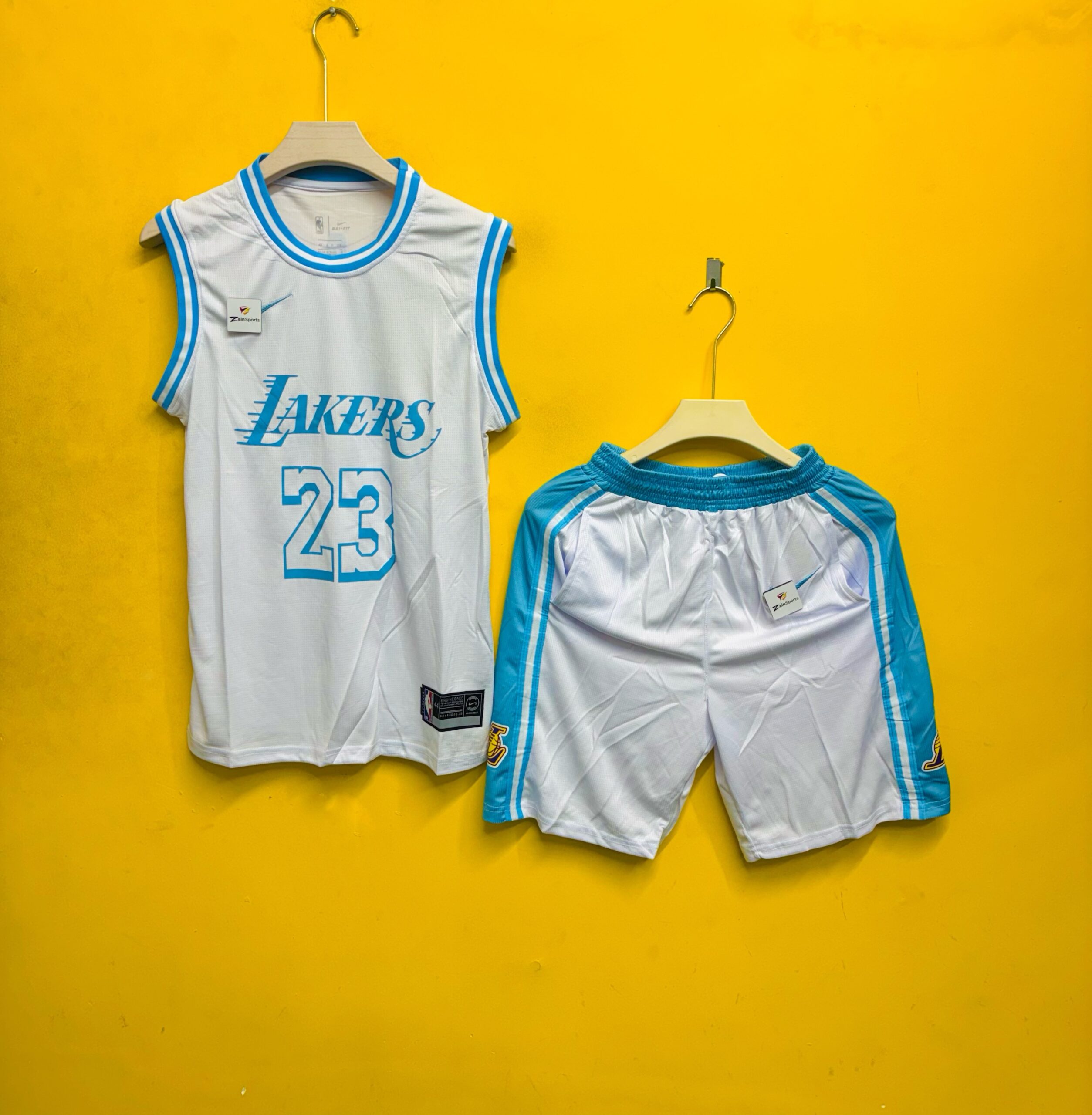 LOS ANGELES LAKERS CLASSIC EDITION LEBRON JAMES SET
