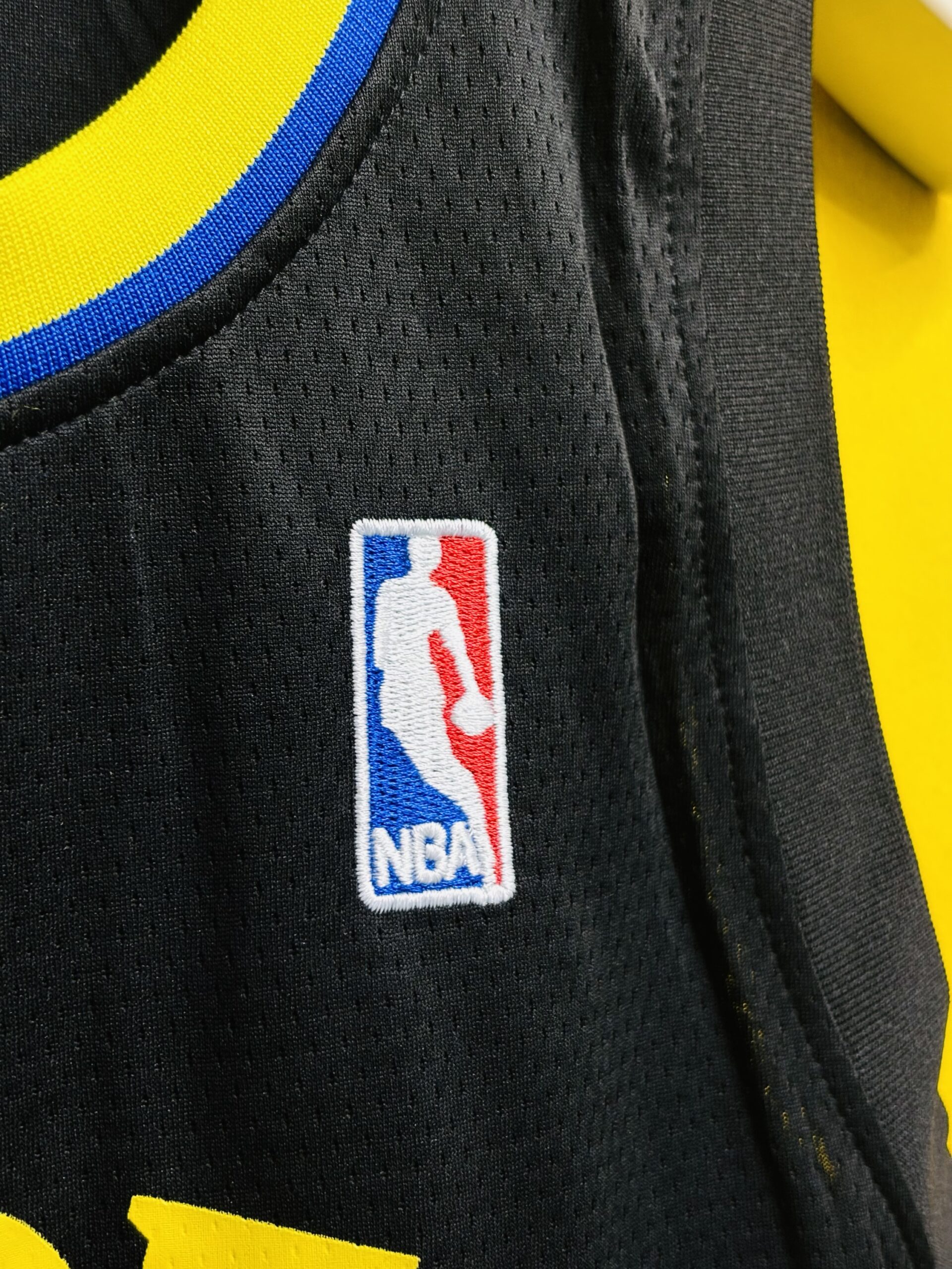 GOLDEN STATE WARRIORS STATEMENT EDITION BLACK SET - Image 3