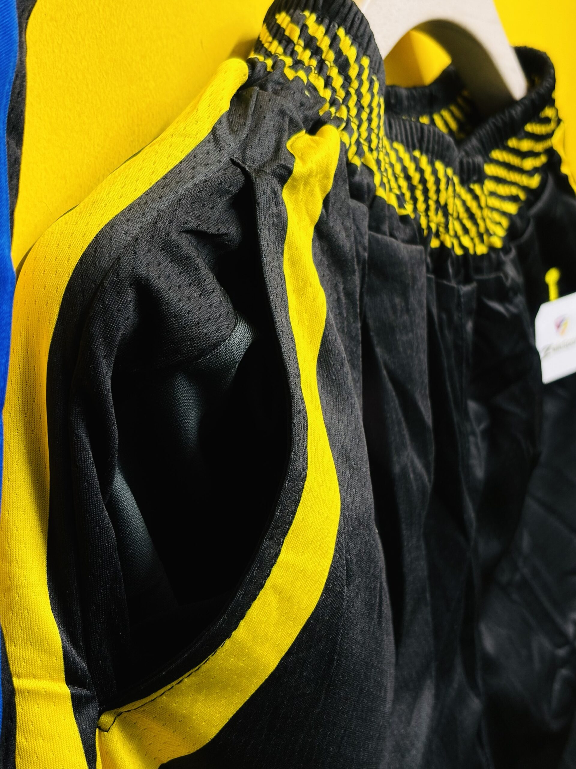 GOLDEN STATE WARRIORS STATEMENT EDITION BLACK SET - Image 5