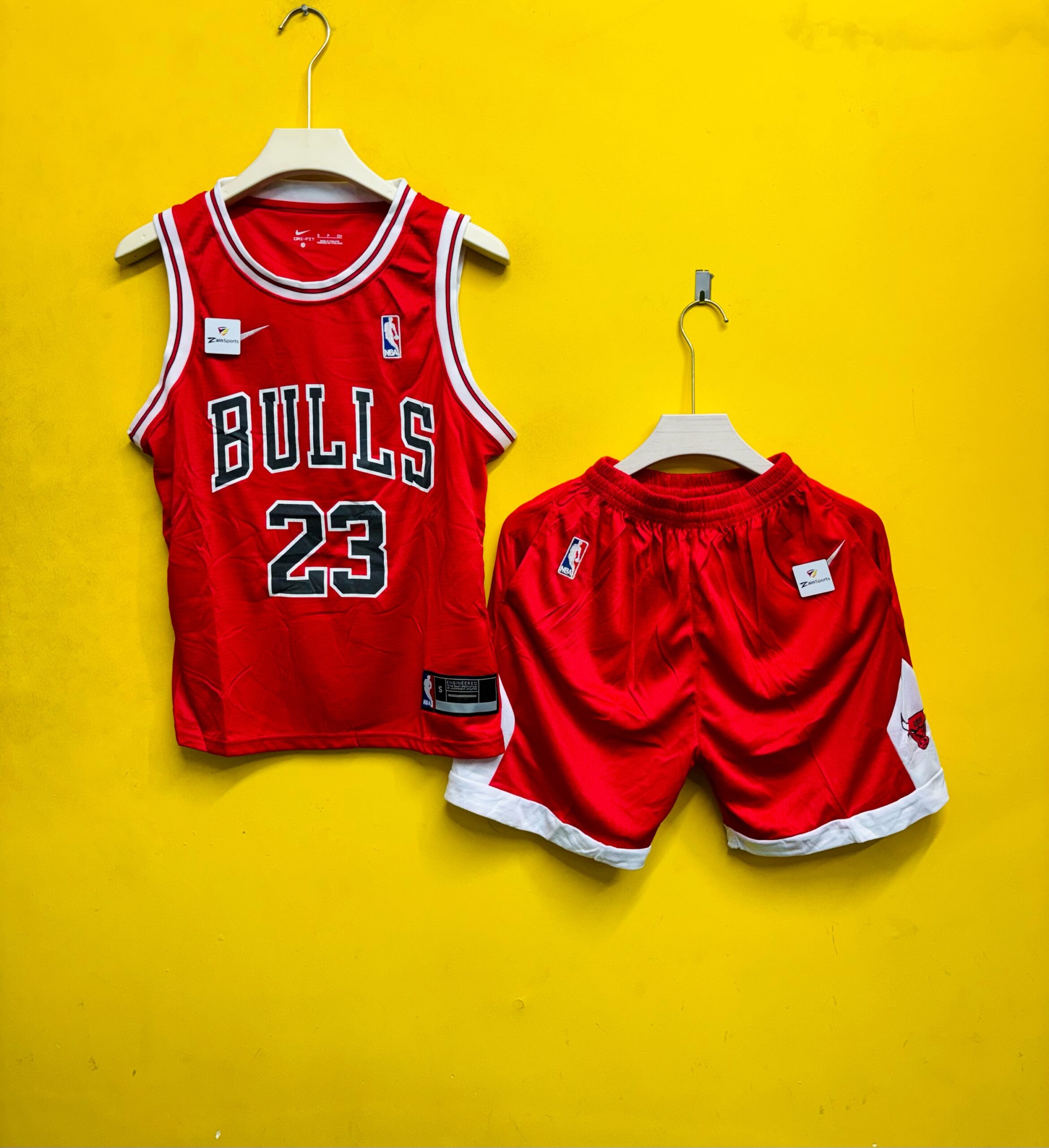 CHICAGO BULLS RETRO BASKETBALL MICHAEL JORDAN SET